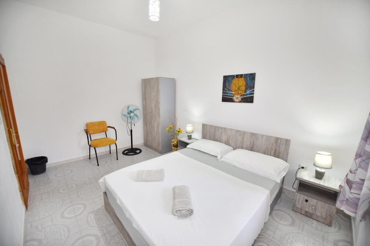 12 B&B Shkodër 外观 照片